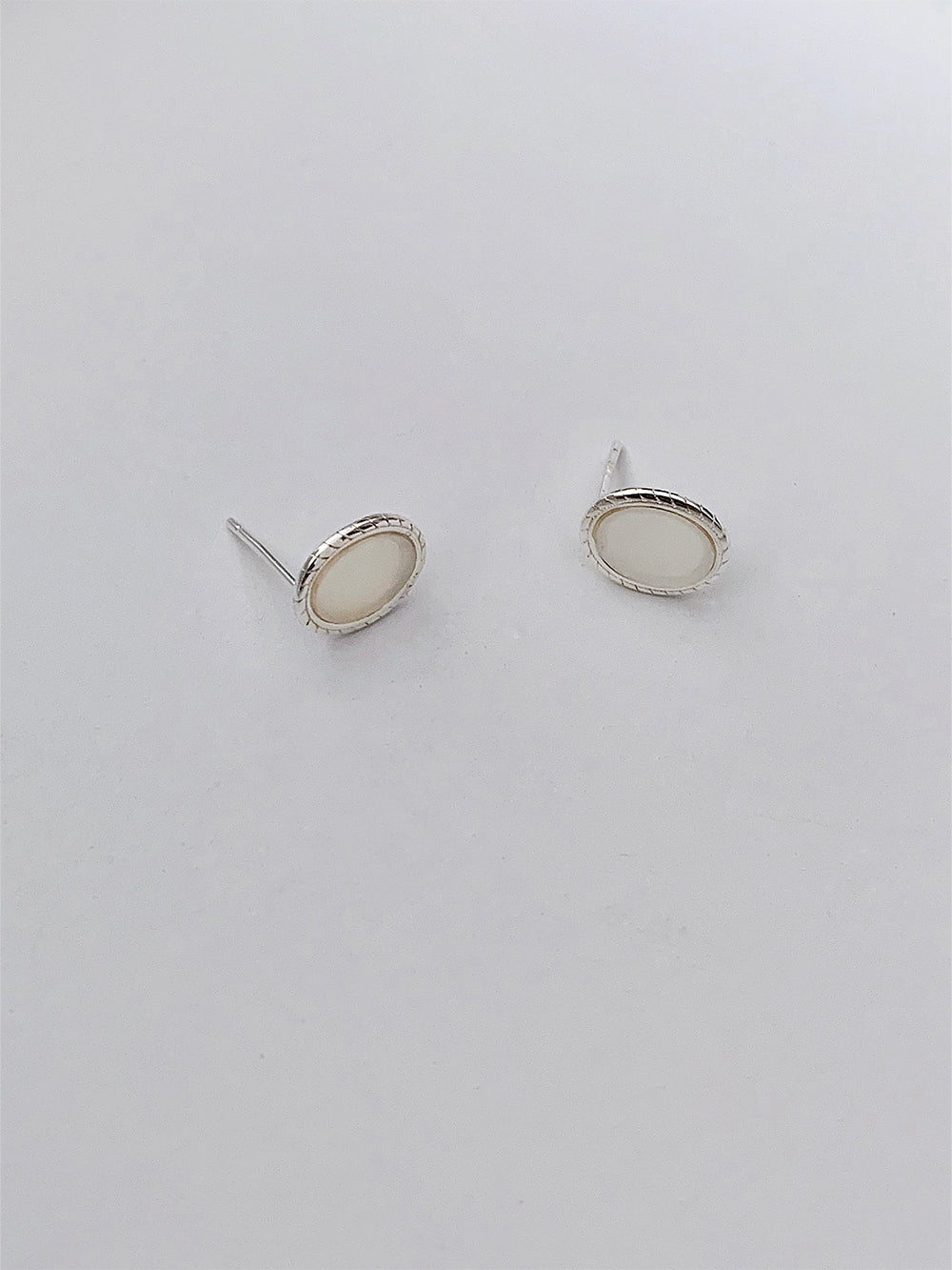 925 Silver Inlay Oval Stud Earrings