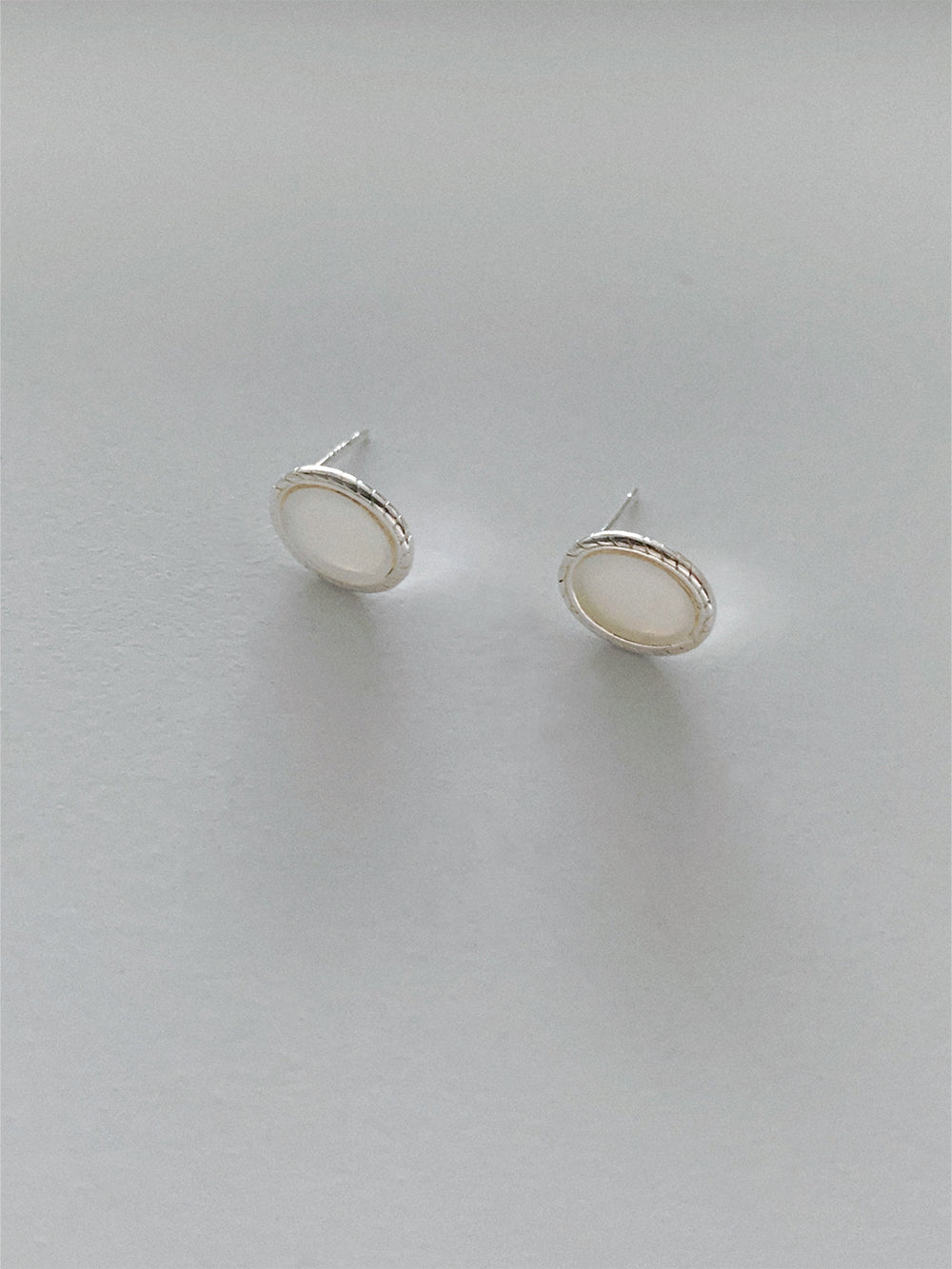 925 Silver Inlay Oval Stud Earrings