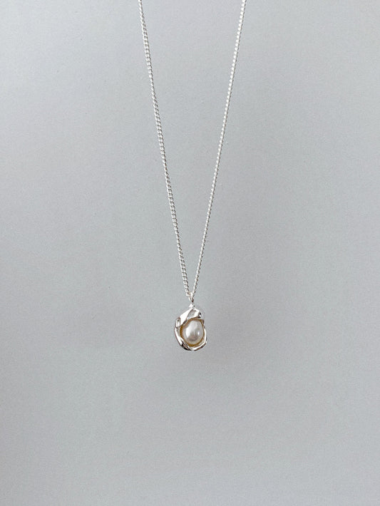 925 Silver Freya Pearl Pendant Necklace